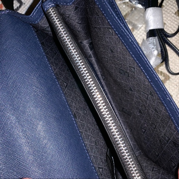 Botkier Cobble Hill Crossbody Bag - Picture 4 of 7